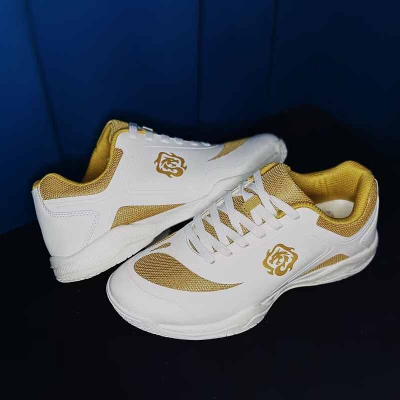 Scarpe da Tennis da Tavolo Cla - Table Tennis Court recensione e prezzo