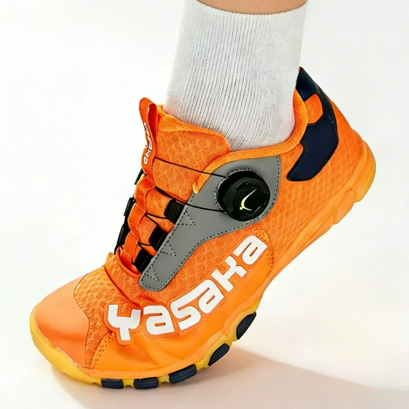 Scarpe da tennis classiche di  - Table Tennis Court recensione e prezzo