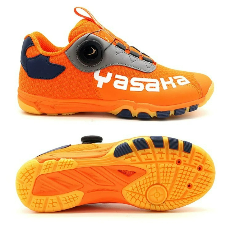 Scarpe da tennis classiche di  - Table Tennis Court recensione e prezzo