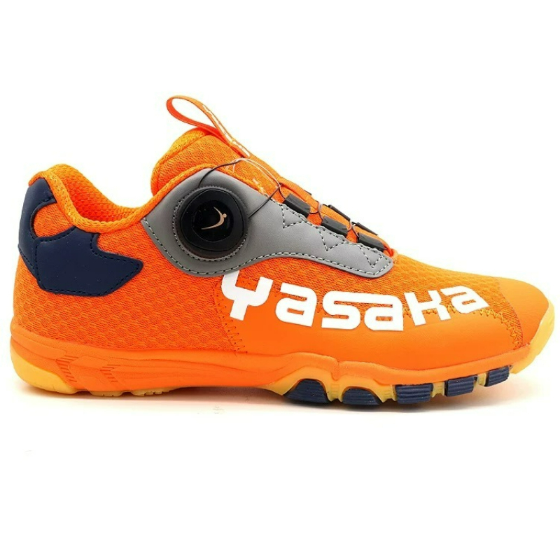 Scarpe da tennis classiche di  - Table Tennis Court recensione e prezzo